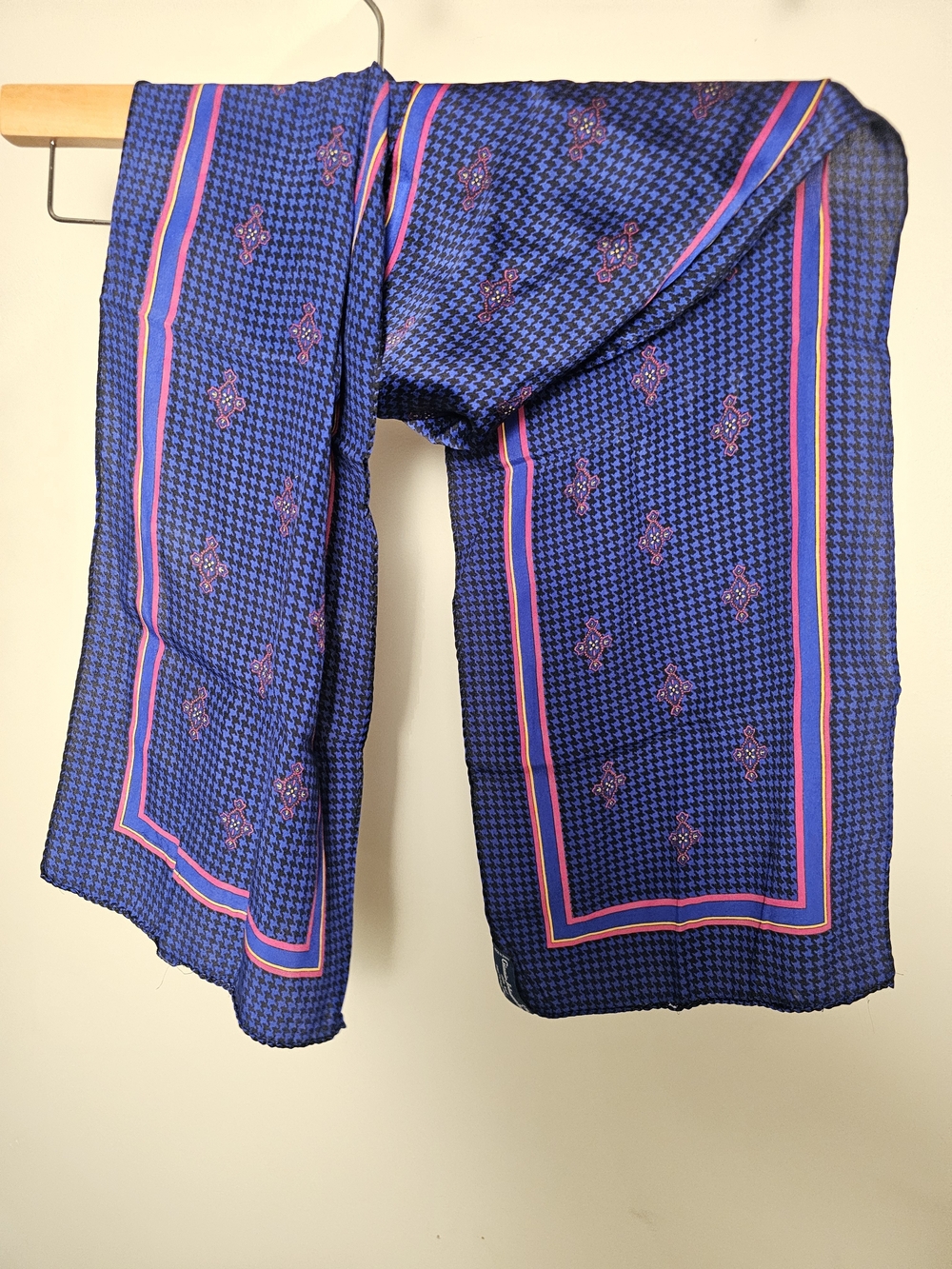 1986 Ginnie Johansen 100% Silk Blue Patterned Scarf with Pink Accent